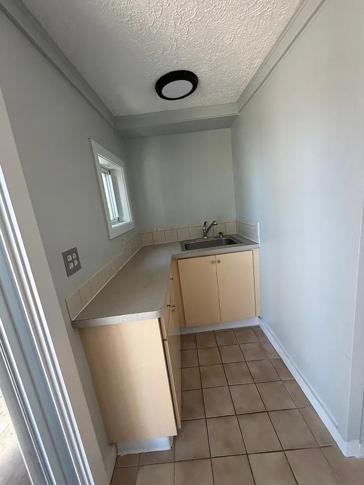 1 bed, 900 sqft, $1,550 — Photo 2