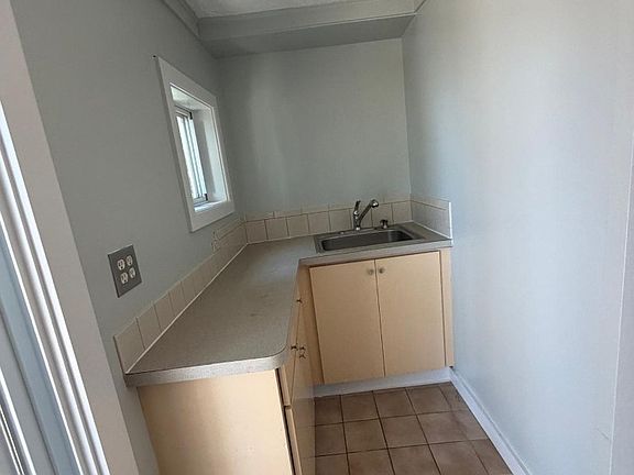 2nd image of 7 & 9 Summit Ave #1