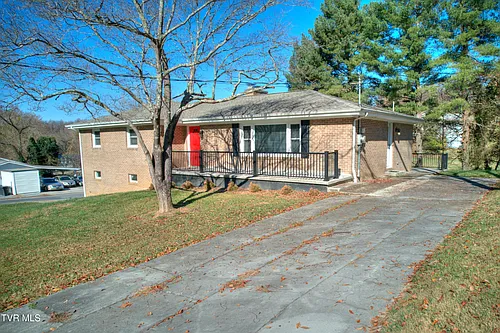201 Springdale Rd Photo 1