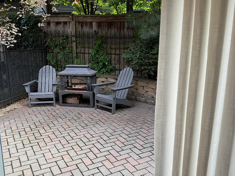 1704 N Sedgwick St #1 — Photo 8