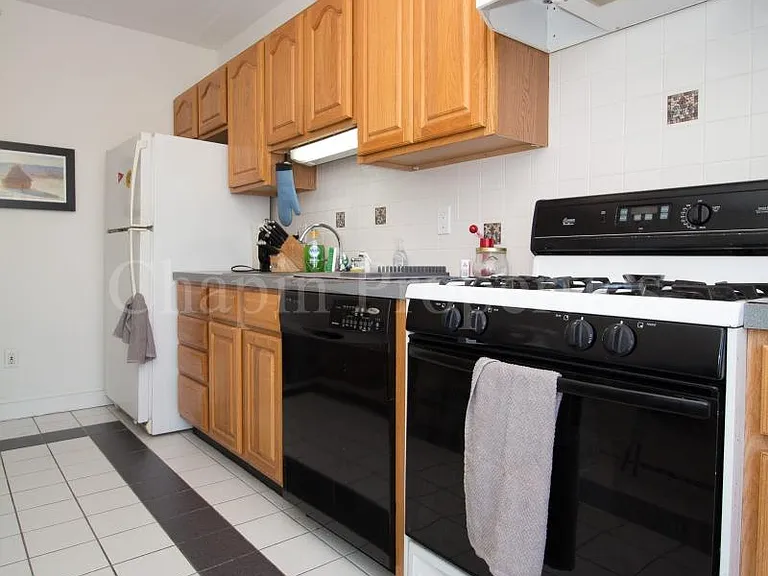 7 Harvard Sq #4B — Photo 1