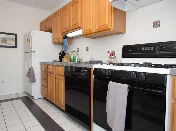 7 Harvard Sq, Brookline, MA