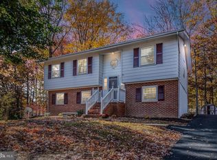 716 Sherwood Ln, Fredericksburg, VA 22407