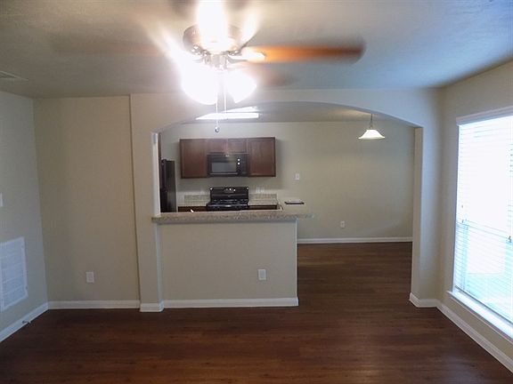4th image of 2646 Bammelwood Dr