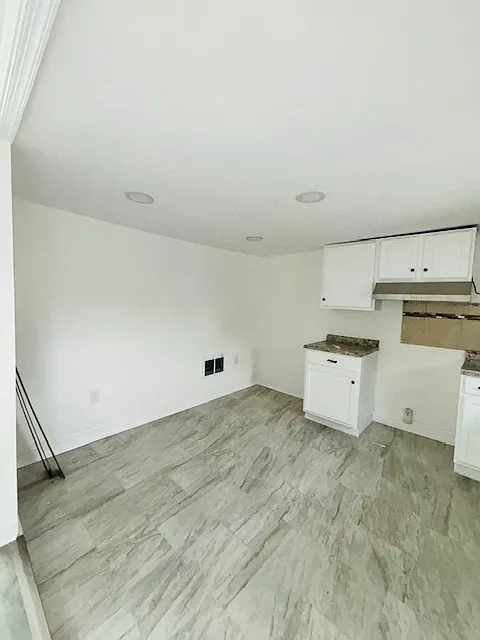 2029 East Tioga Street - 2 — Photo 2