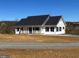 152 Fisher Ln, Moorefield, WV 26836