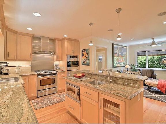 4th image of 2510 Lambert Ln