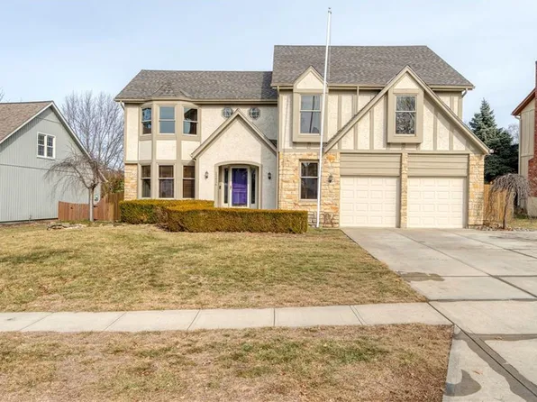 11416 W 105th St, Overland Park, KS 66214