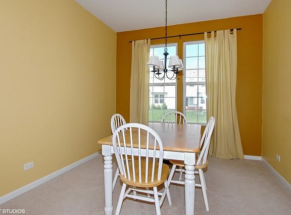 4th image of 2398 Sussex Ln
