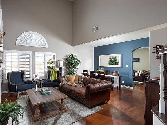3rd image of 160 Terraza Ct