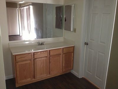 4th image of 1730 W Emelita Ave APT 1038