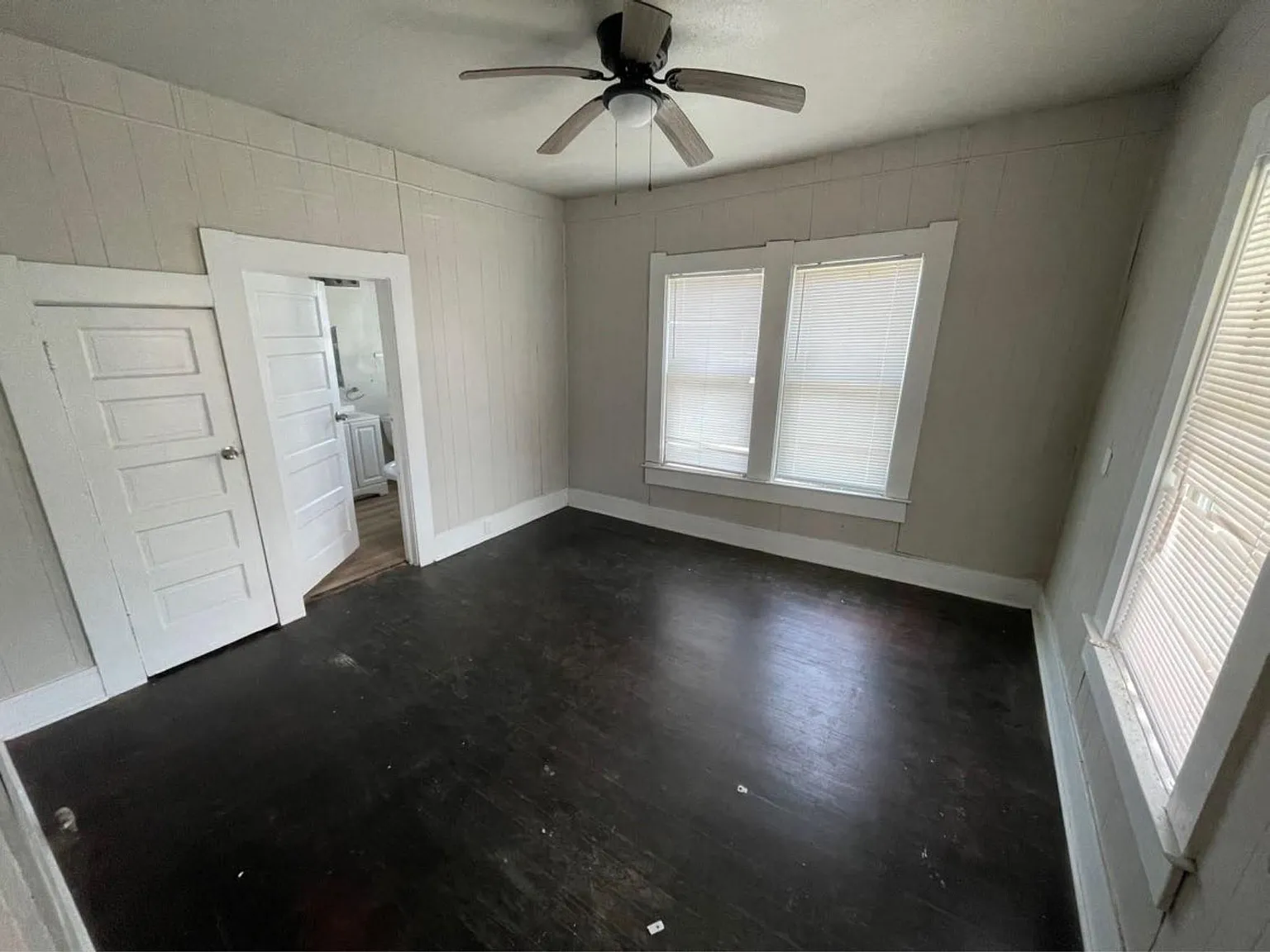 3 bed, 1.0 bath, 986 sqft, $1,295 — Photo 4