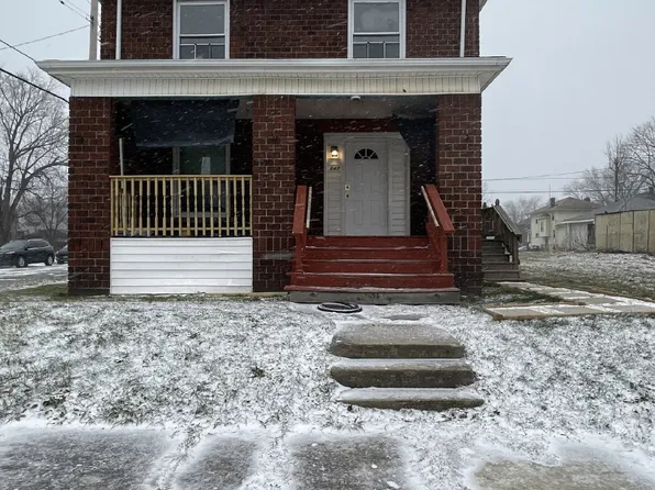 247 Cedar Ave #1, Sharon, PA 16146