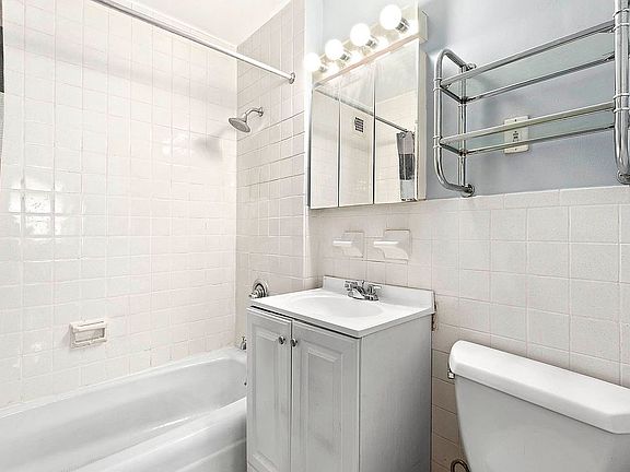 5th image of 85 8th Ave APT 6A