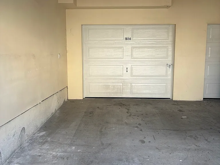 1614 N Soto St — Photo 17