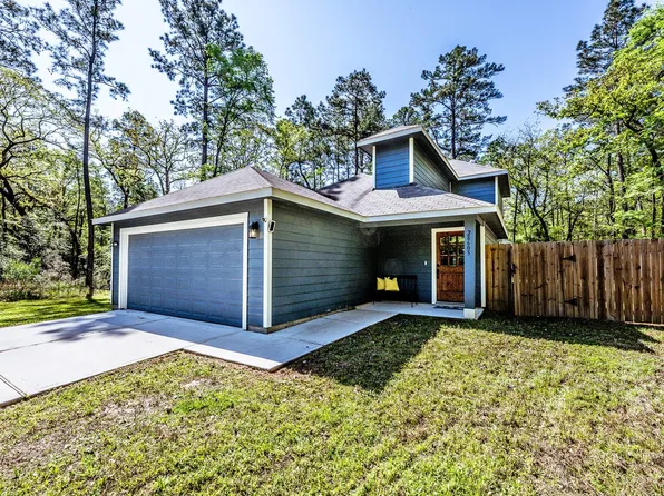 28605 Cedar Ct, Huntsville, TX 77320