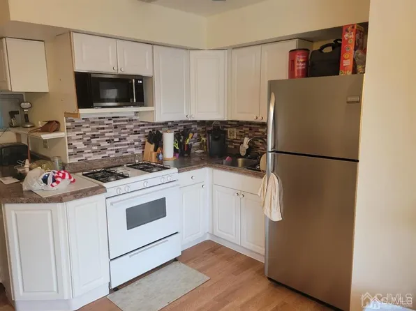 193 Evergreen Rd APT 14a, Edison, NJ 08837