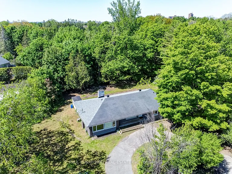 10 Cedar Rd — Photo 4