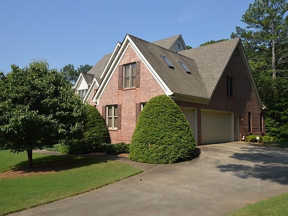 2nd image of 8 Sterling Ct