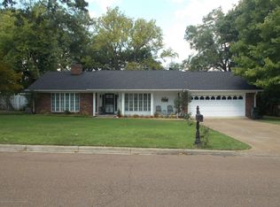 204 E Tate St, Senatobia, MS 38668