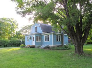 92 Chestnut St W, Brattleboro, VT 05301