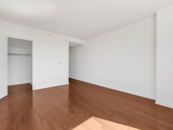5th image of 1 Hudson Park #1709