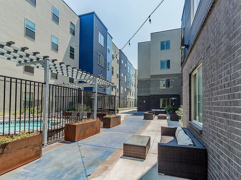 CollegePlace-Provo-Ext_13