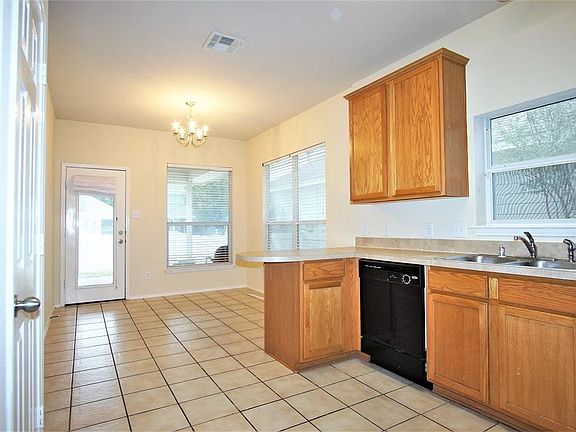 3rd image of 10305 Waterbury Dr