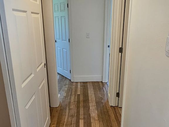 4th image of 48 Camp St #48