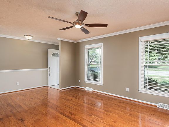 3rd image of 3896 Gladman Way
