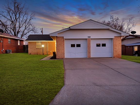 2nd image of 108 Ramsey Pl