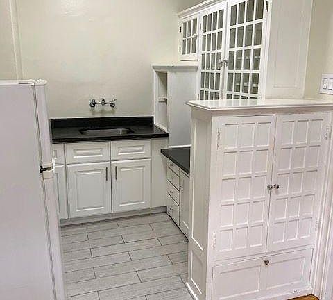 4th image of 830 Bush St APT 206