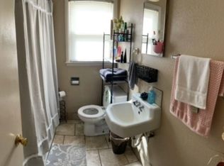 1326 W 19th Ter, Lawrence, KS 66046