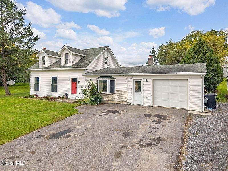 3rd image of 223 Grovenors Corners Road