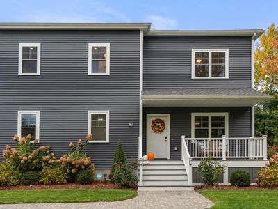 10 Lynn Fells Pkwy, Saugus, MA, 01906