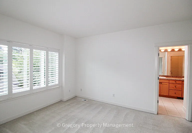13824 N Creek Dr #802 — Photo 27