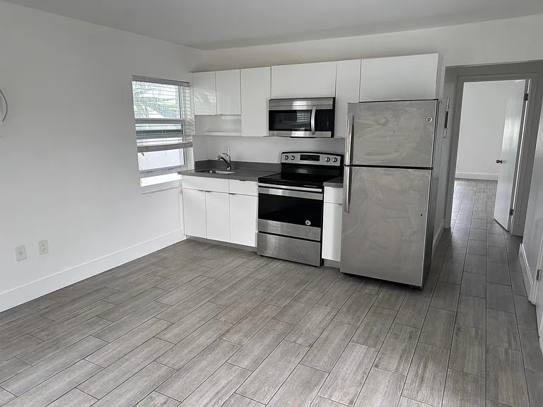 7910 Abbott Ave #6 — Photo 12