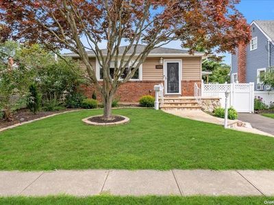 185 N Elm Street, Massapequa, NY, 11758