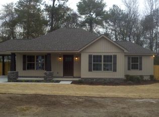 74 Lakeside Dr, Eufaula, AL 36027