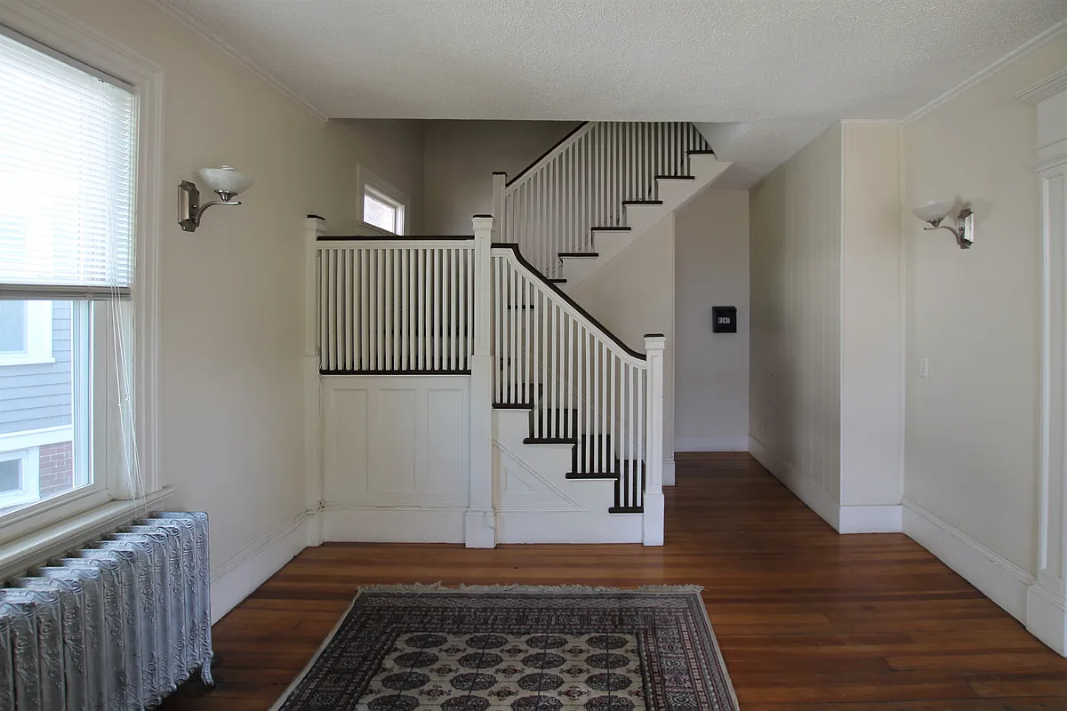Building Photo - 246 Waterman St #3