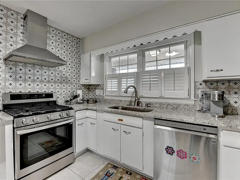 8 Highland Ln — Photo 21