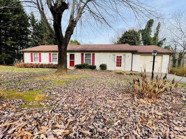 127 Split Rail Rd, Cana, VA 24317