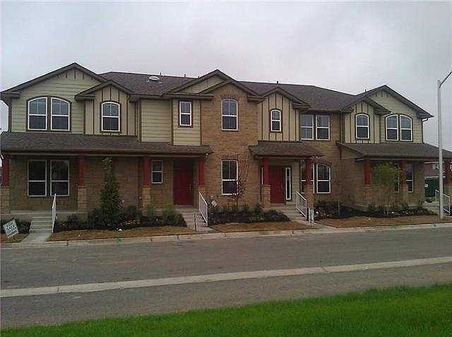 2nd image of 608 Lookout Tree Ln