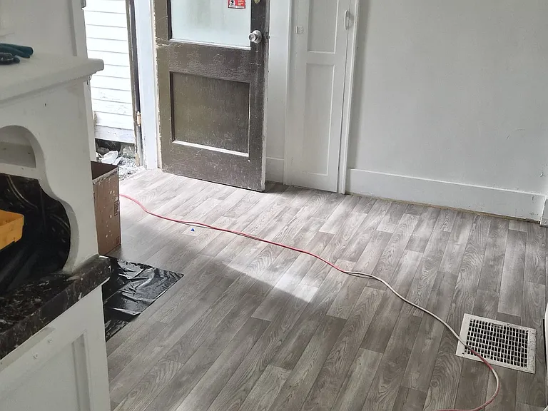 103 Main St #105 — Photo 14