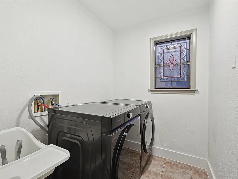 609 Arbor Creek Dr — Photo 26