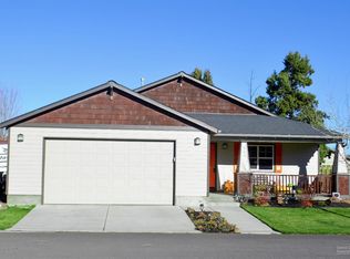 561 NE Apache Cir, Redmond, OR 97756