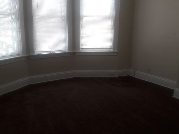 4th image of 4759 Dale Ave