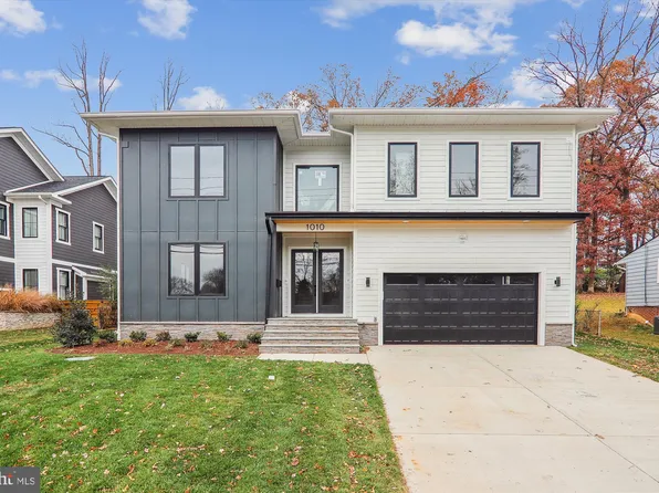 1010 Cottage St SW, Vienna, VA 22180