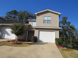 135 Creek Ln, Enterprise, AL 36330