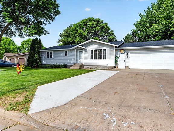 2nd image of 1710 Carrie Avenue